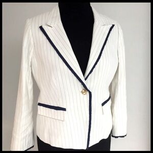IVANK T Pin Stripes Short Blazer NWT